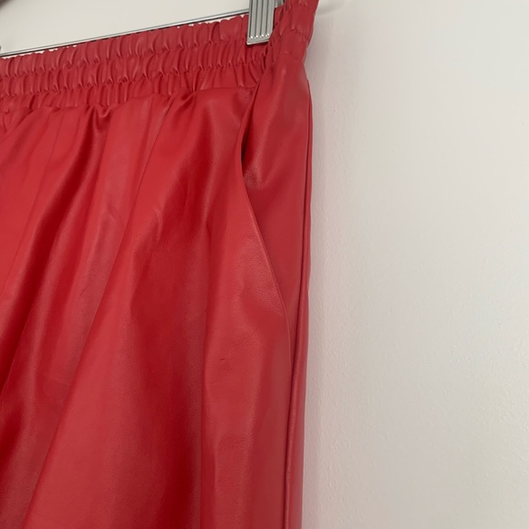 Fun Red Pleather Skirt BCBG - Picture 2 of 3